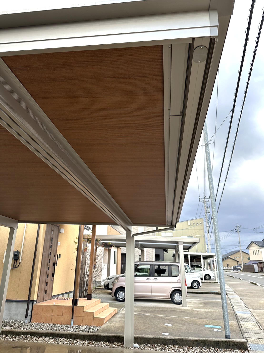 石川県カーポート　カーポート軒天パネル　高意匠鼻隠し　石川県外構　金沢市外構　石川県デザイン外構　　　