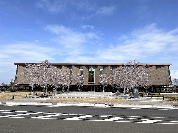 新石川県立図書館整備工事(外構・植栽工その1)